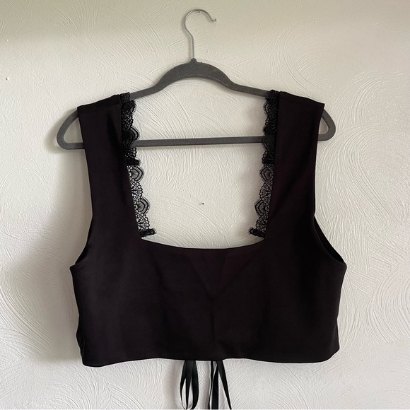 Scarlet Darkness Renaissance Peasant Dress - Picture 10 of 16